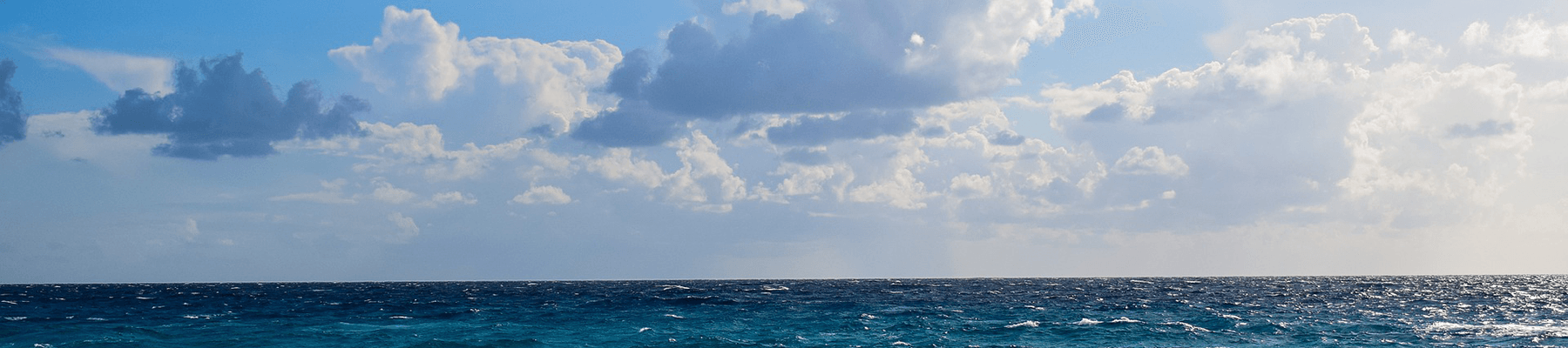 Clouds over the ocean